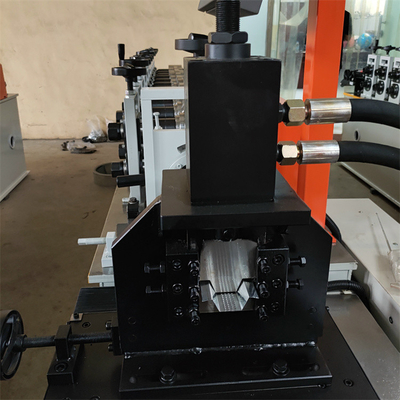 Automatisch Drywall van Hoge snelheids Omega Profielen Nagel en Spoorbroodje die Machinelijn vormen