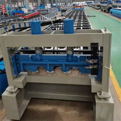 Het Broodje die van de Vloerdecking van het kleurenstaal Machine 0.81.5mm vormen Dikte