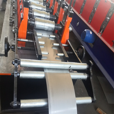 De gegalvaniseerde Deur die van het Staalblind Machine Hydraulisch Knipsel vormen