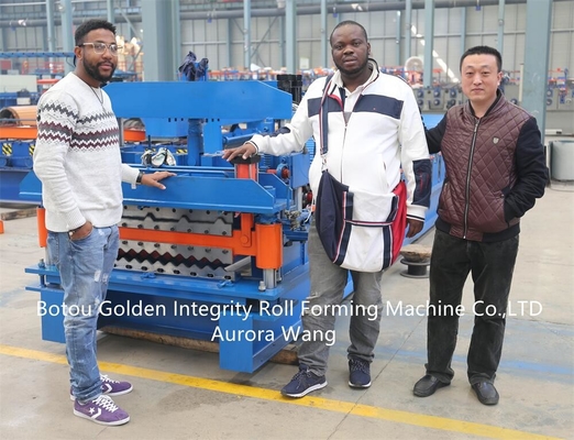 Het hete broodje die van het het dakwerkblad van de Verkoop dubbele laag machine voor het trapezoïdale en golfblad produceren vormen
