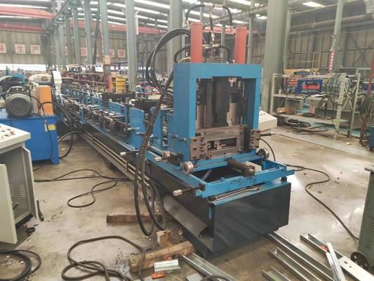 G350 G550 2,4 mm volledig hard staal gegalvaniseerd stalen profiel C / Z Purlin-rolvormmachine