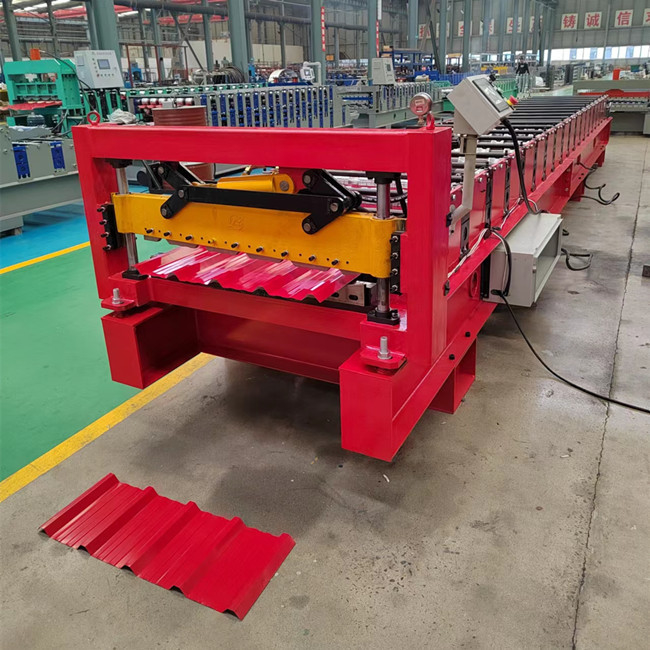 Ijzer 0.30.8mm het trapezoïdale broodje die van het dakblad het paneel vormen die van het machinemetaal machine maken