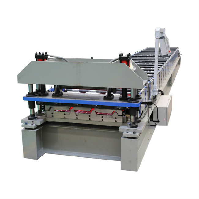 Hydraulisch knipselplc het paneelbroodje die van het controledak machine 15-20m/min voor dakmuur vormen